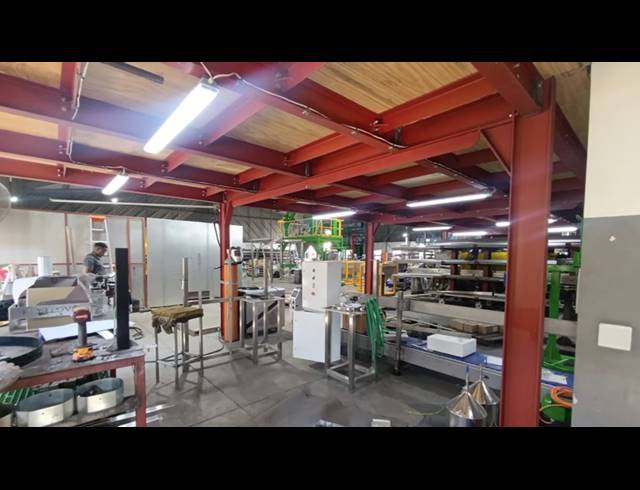 1,397M² WAREHOUSE TO LET IN MAHOGANY RIDGE